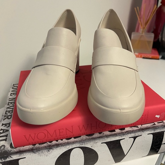 ECCO Women's Sculpted Lx 55 Block-Heeled Loafer cream size euro 39 (us 8-8,5) - Picture 7 of 14